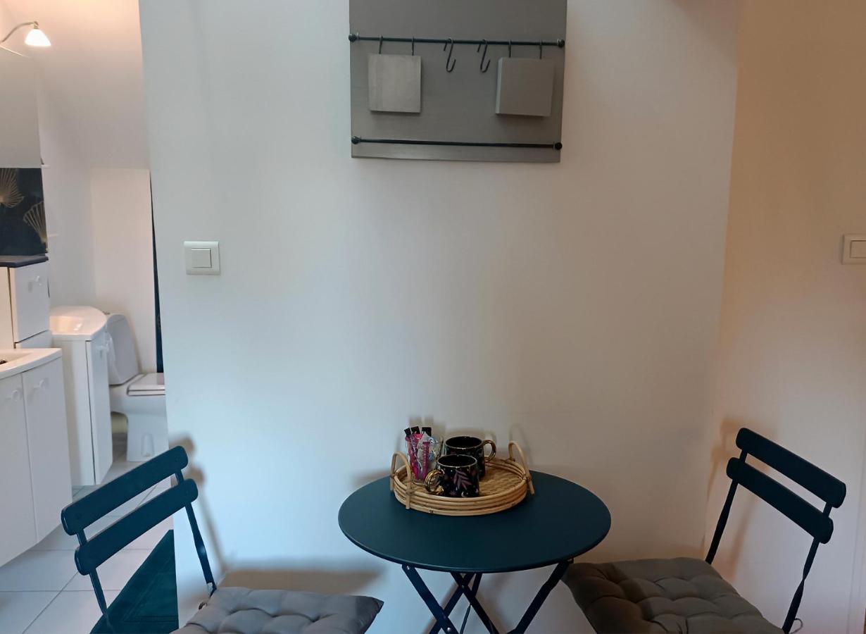 B&B Cote Loire Les Rosiers エクステリア 写真